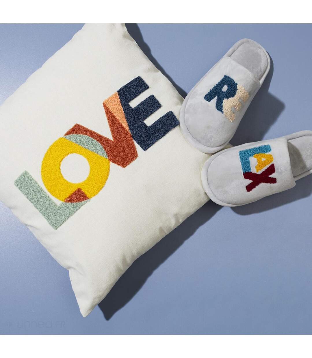 Coussin collection COLOR Love-3