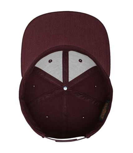 Mens classic snapback cap maroon/maroon Flexfit