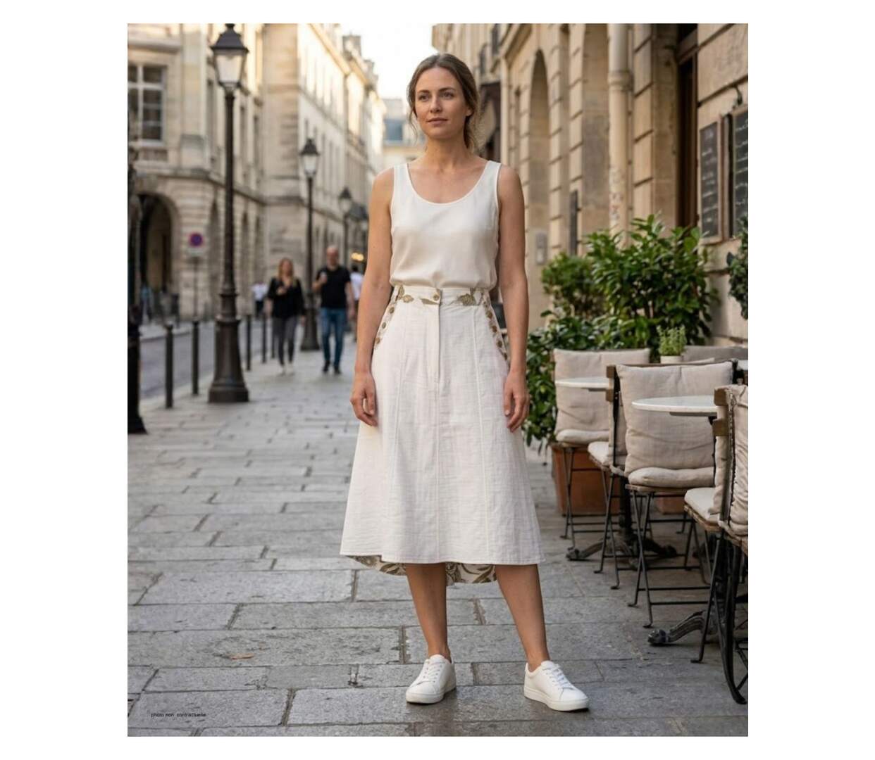MAYFLOWER PF334 - Jupe longue ample pour femme : le charme d'un imprimé fleuri kaki et blanc-5