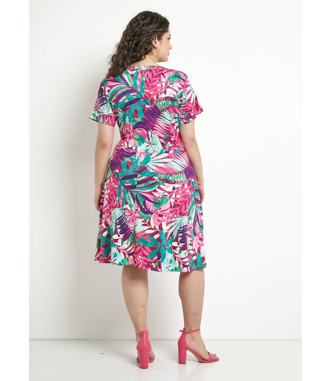 Robe courte col V imprimé exotique-2