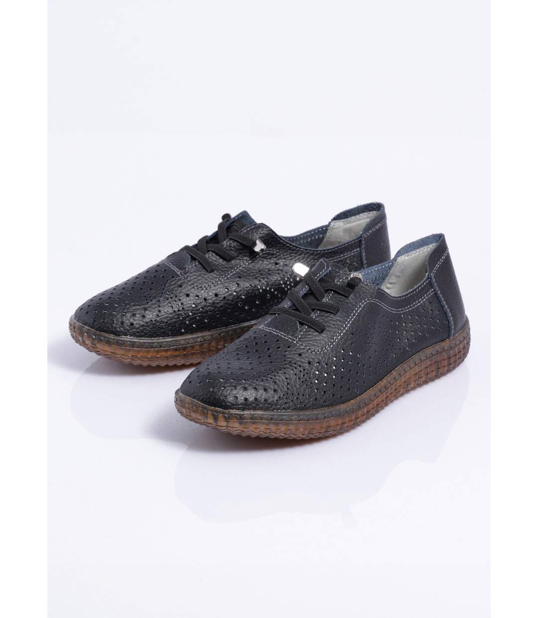 Baskets lacées cuir perforé largeur standard-3