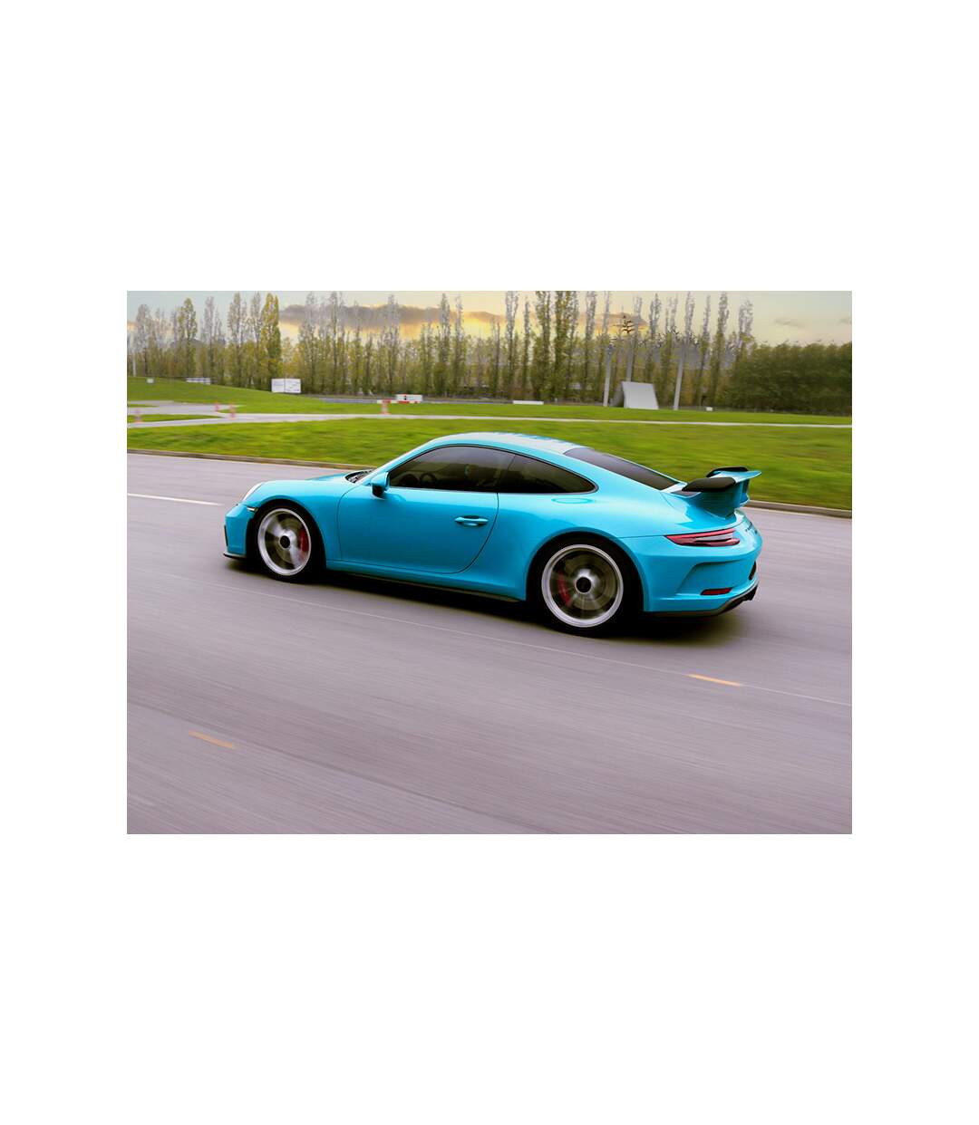 Pilotage 4 tours en Porsche 991 GT3 sur le circuit des Écuyers SMARTBOX Coffret Cadeau