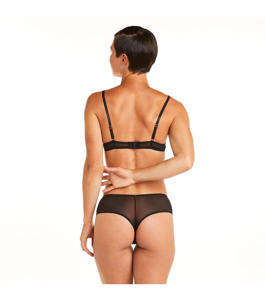 Soutien-gorge à armatures noir Indécise