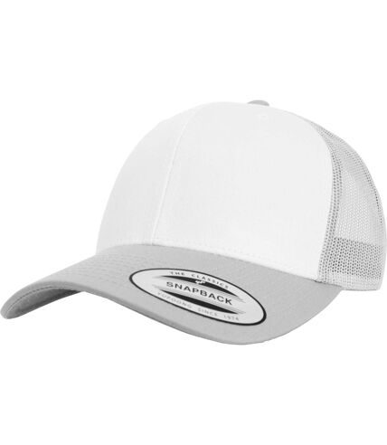 Casquette trucker flexfit blanc / argenté Yupoong