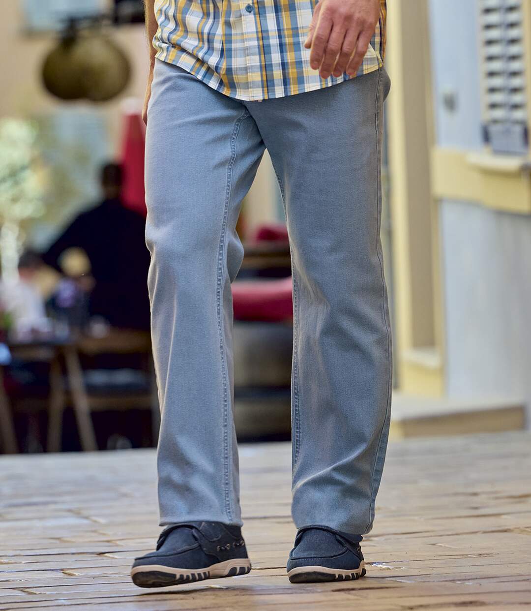 Men's Light Blue Jeans-5