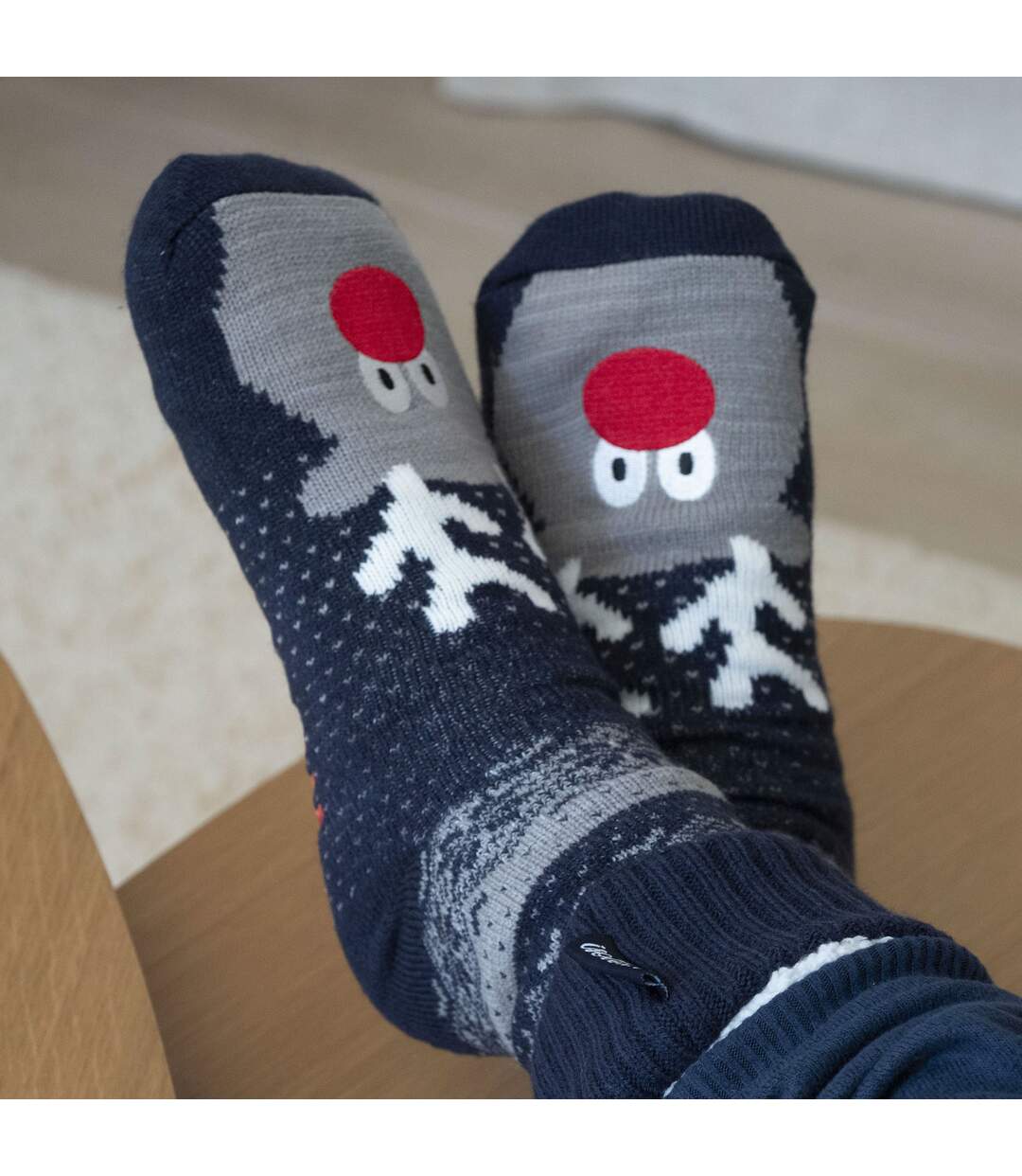 Isotoner Chaussettes d'intérieur homme maille/sherpa - picots antidérapants-2