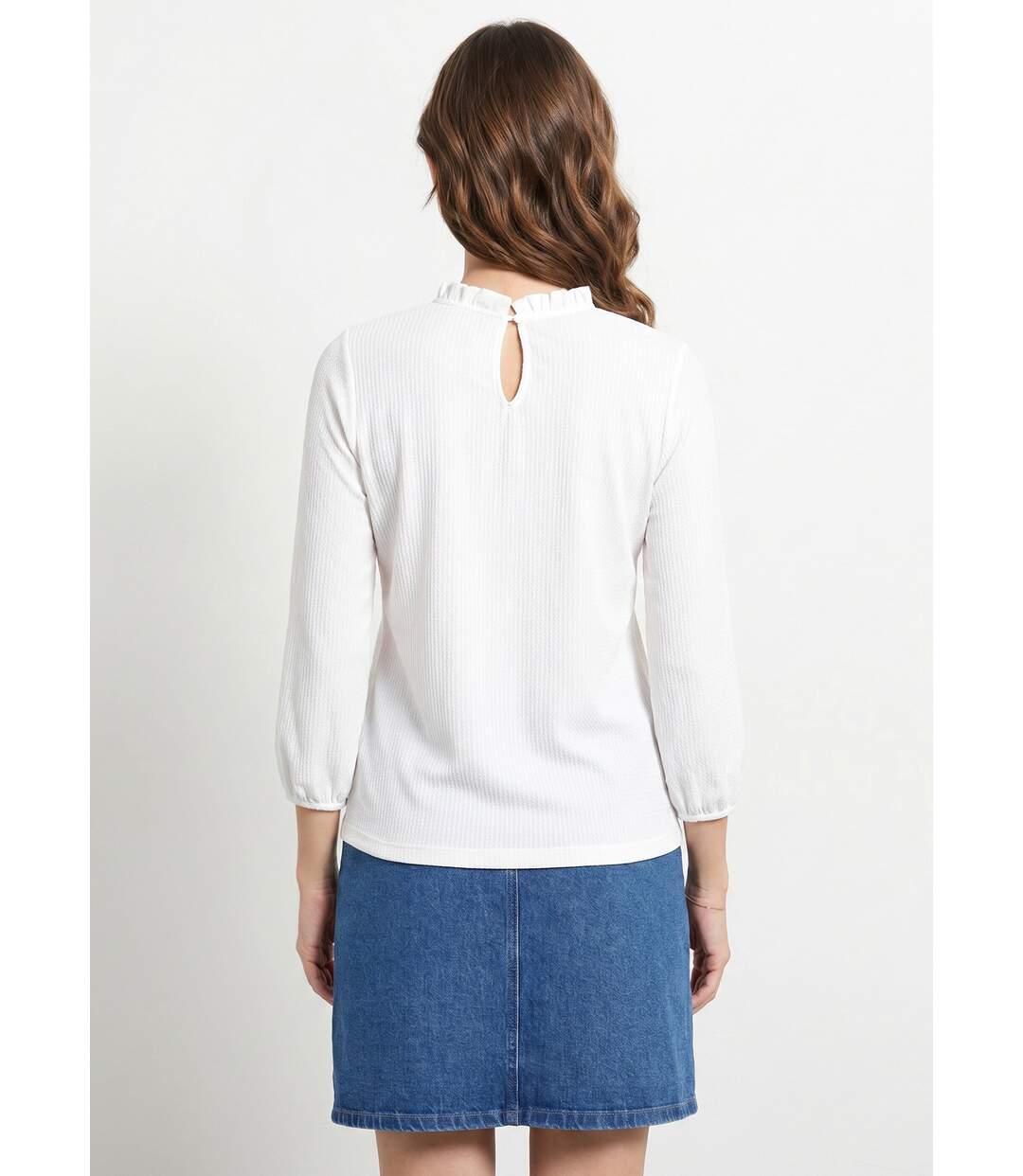 T-shirt blanc col montant volanté maille gaufrée-2