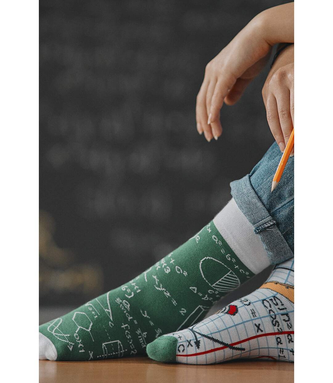 SPOX SOX - Unisex Novelty Odd Socks Back 2 School