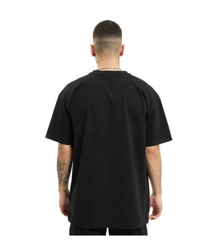 Noir Mister Tee