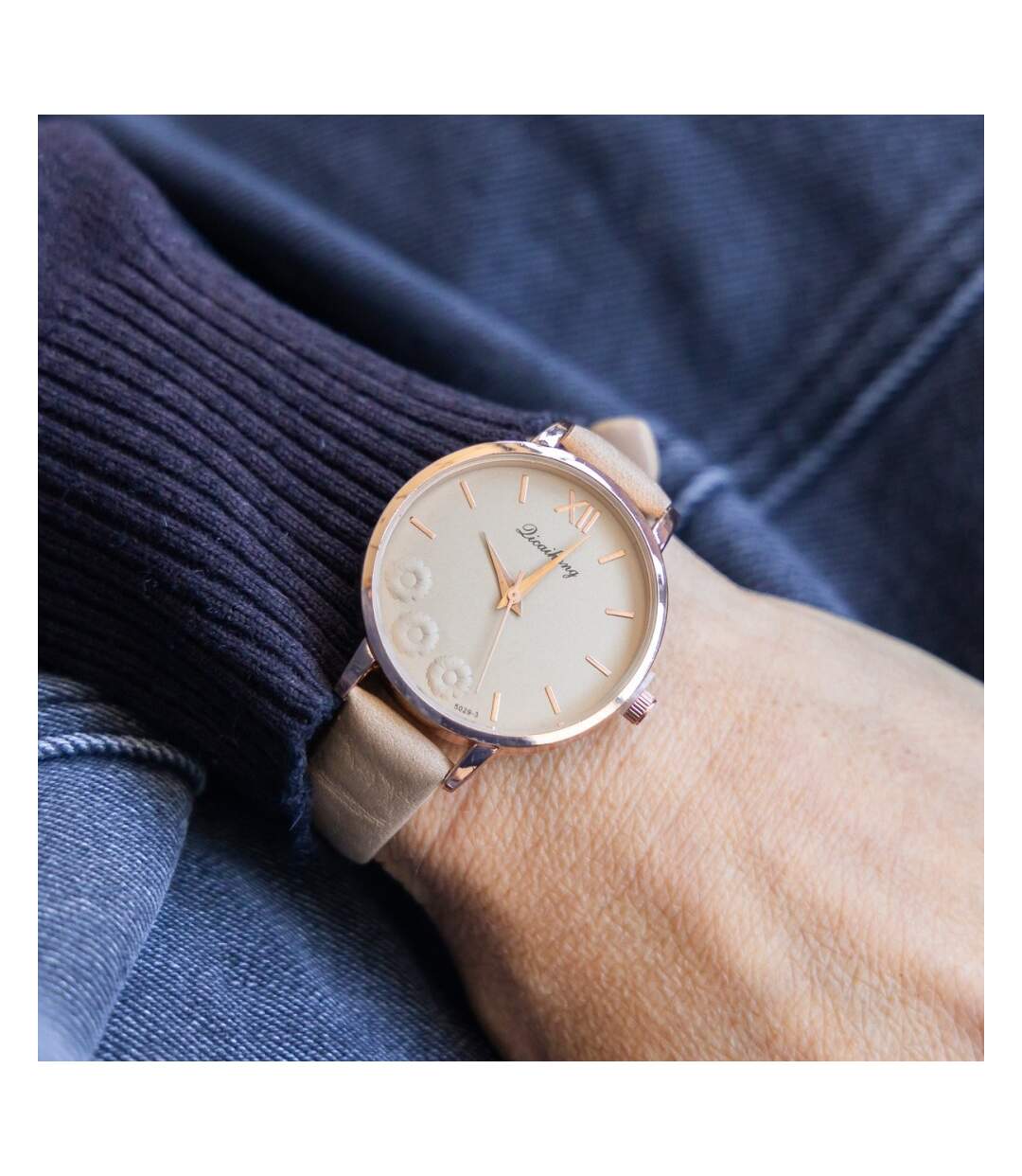 Très Belle Montre pour Femme Brun CHTIME