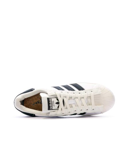 Baskets Blanche/Noire Homme Adidas Superstar Parley