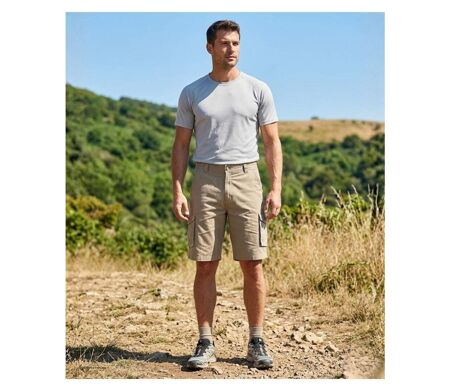 CHALLENGER INDIANA1 : Bermuda homme en coton stretch beige robuste et extensible