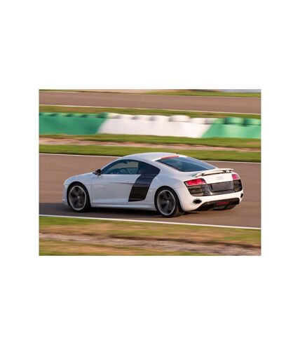 Stage de pilotage : 4 tours sur le circuit du Luc en Audi R8 V10 - SMARTBOX - Coffret Cadeau Sport & Aventure