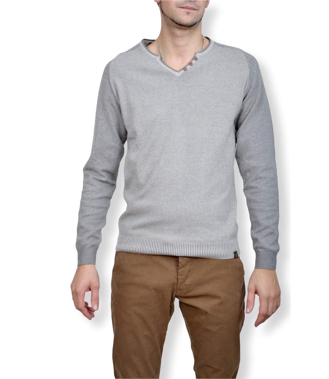 Pull homme manches longues  - Couleur gris - Col en V-1