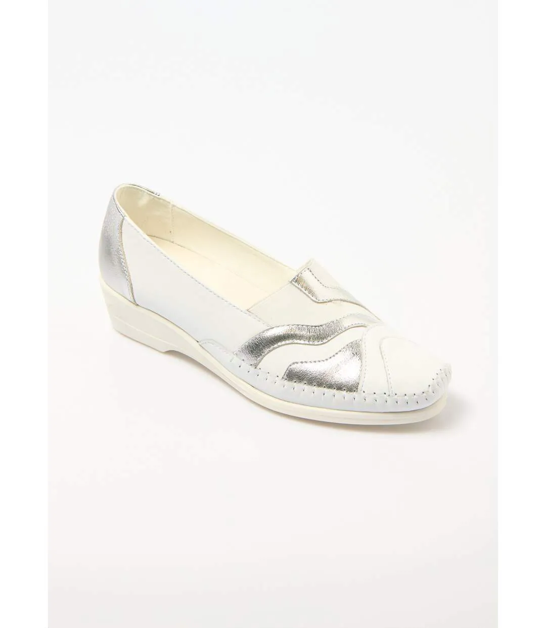 Mocassins élastiqués cuir largeur confort-1