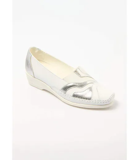 Mocassins élastiqués cuir largeur confort