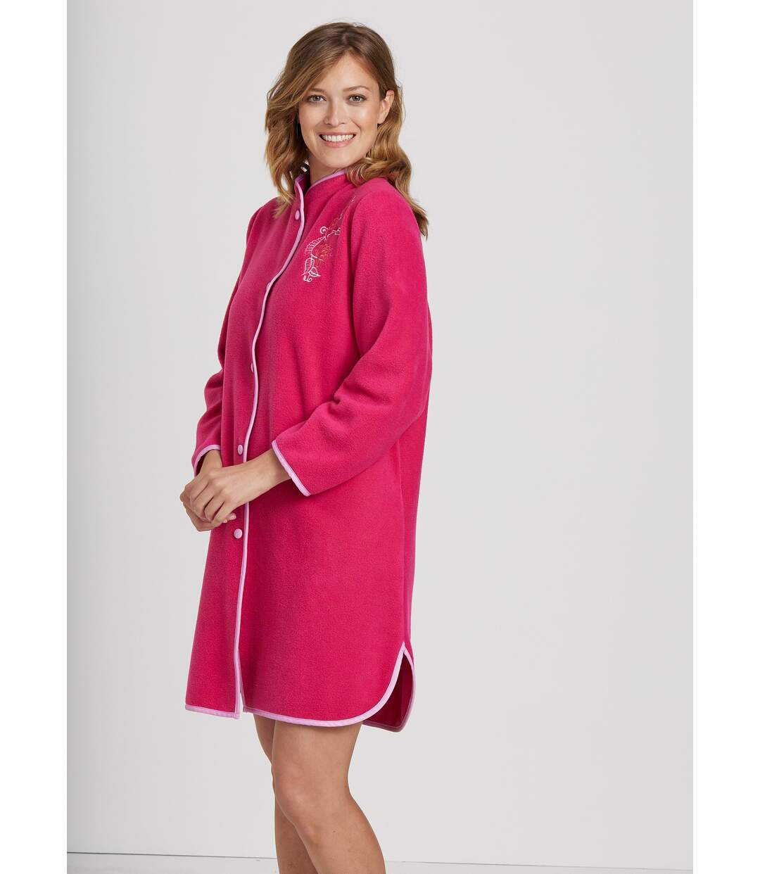 Robe de chambre brodée ligne courte-2