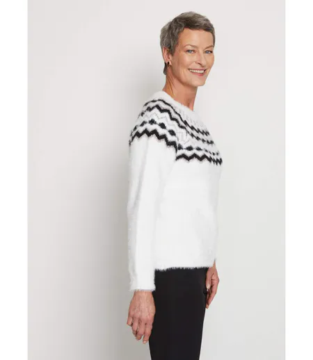Pull col rond maille poilue jacquard soleil