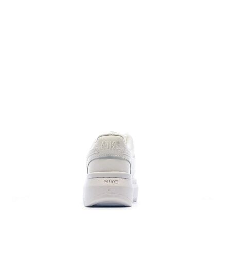 Baskets blanches femme nike court vision alta