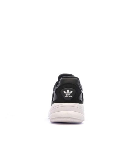 Baskets noires/blanches femme adidas falcon