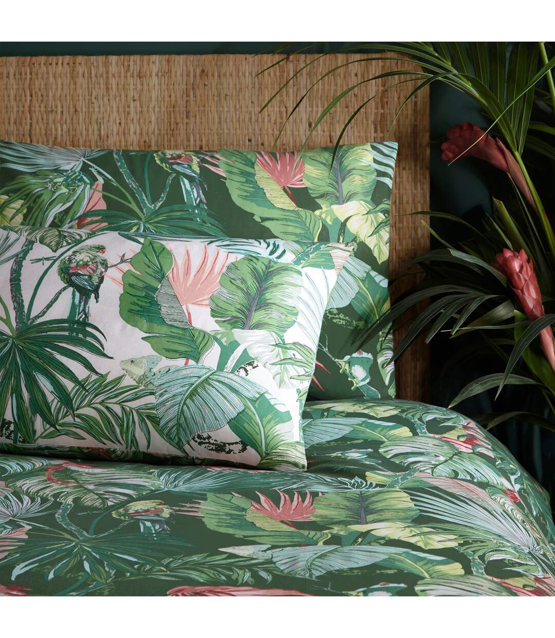 Amazonia rainforest duvet set jade green Furn