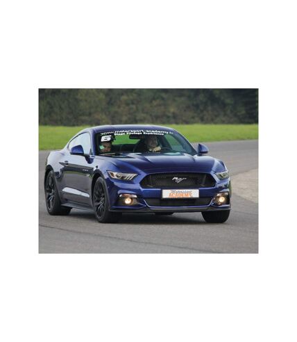 2 tours à sensations fortes en Ford Mustang Bullit près de Paris - SMARTBOX - Coffret Cadeau Sport & Aventure