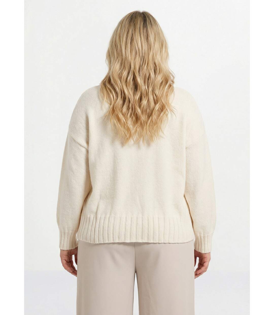 Pull col V applications fleurs-2