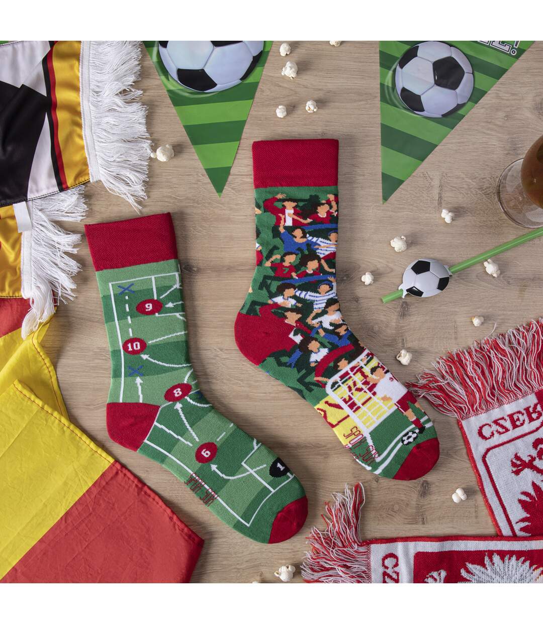1 Pack Unisex Mismatched Novelty Odd Socks - Football-3