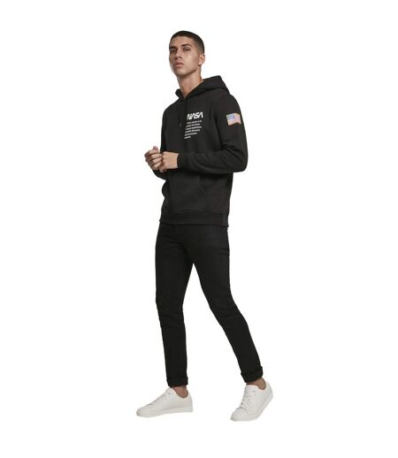 Noir Mister Tee