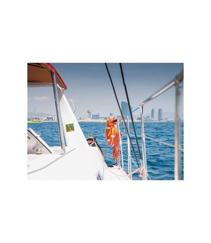 Croisière au coucher du soleil : 2h en catamaran pour 2 personnes à Barcelone - SMARTBOX - Coffret Cadeau Sport & Aventure