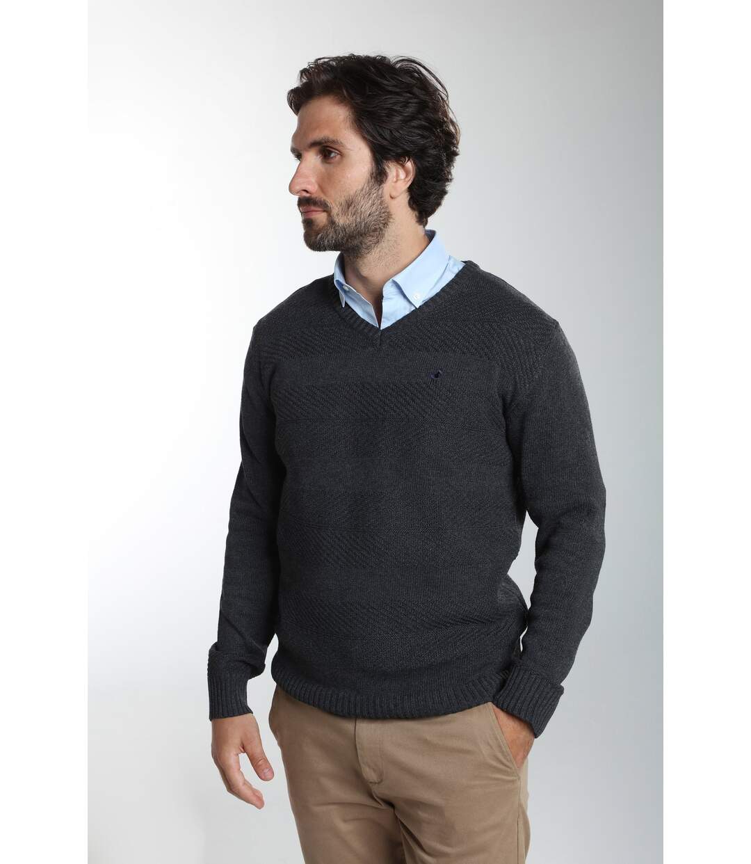 Pull col v  en coton LUCKY-2