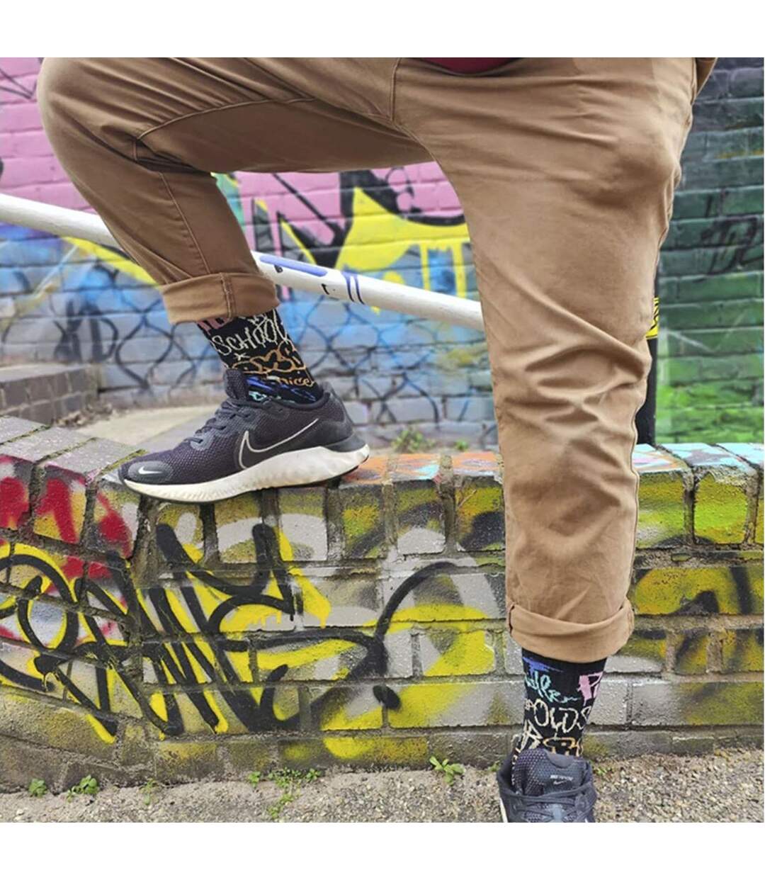 Mens Crew Socks with Street Graffiti-5