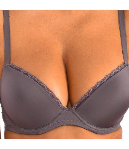 Underwired and push-up bra for women, NURIA model. Enhancement, firm support and everyday comfort.