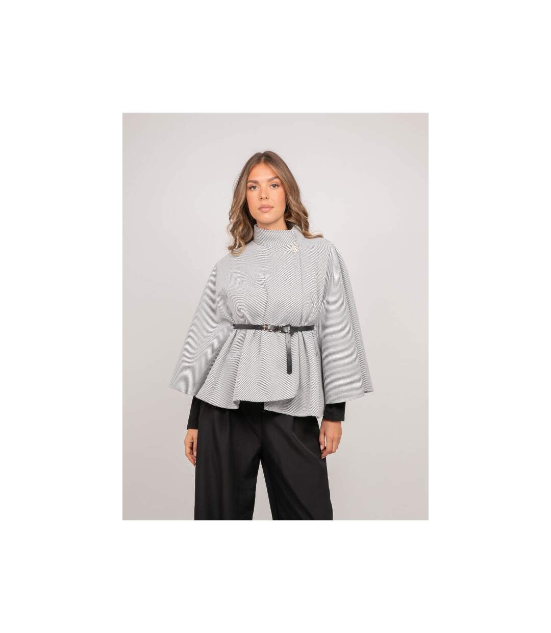 Cape avec ceinture col montant manches évasées UROLIE - Dona X Lisa-1