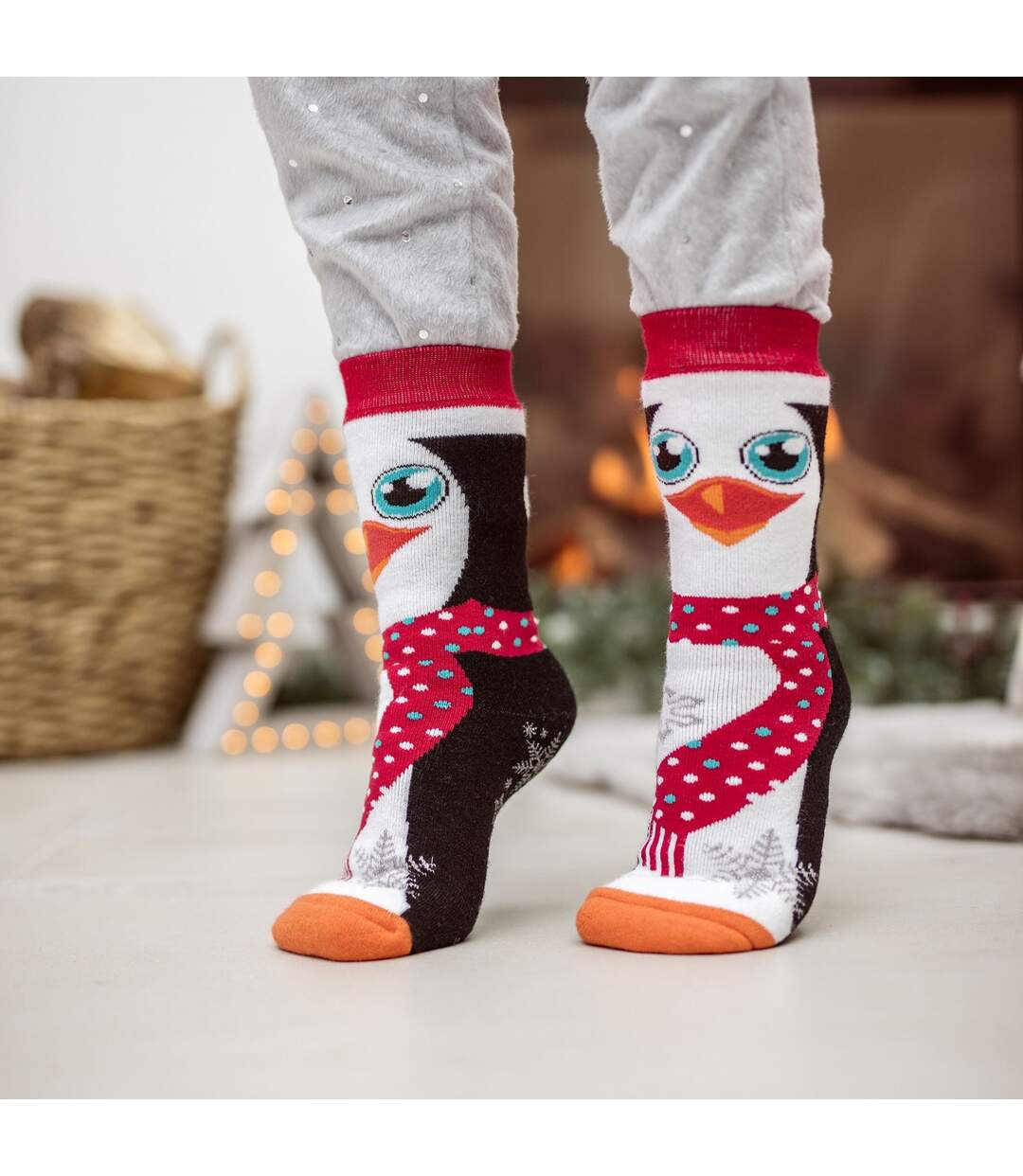 Mens Christmas Non Slip Thermal Slipper Socks with Grippers-4