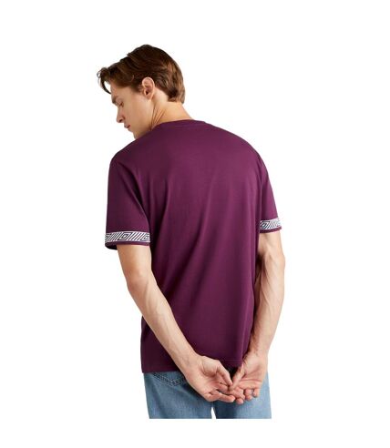 Mens supporters t-shirt potent purple/white Umbro