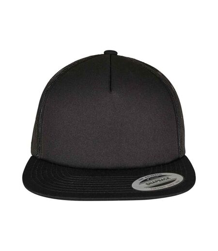 Casquette trucker noir Flexfit