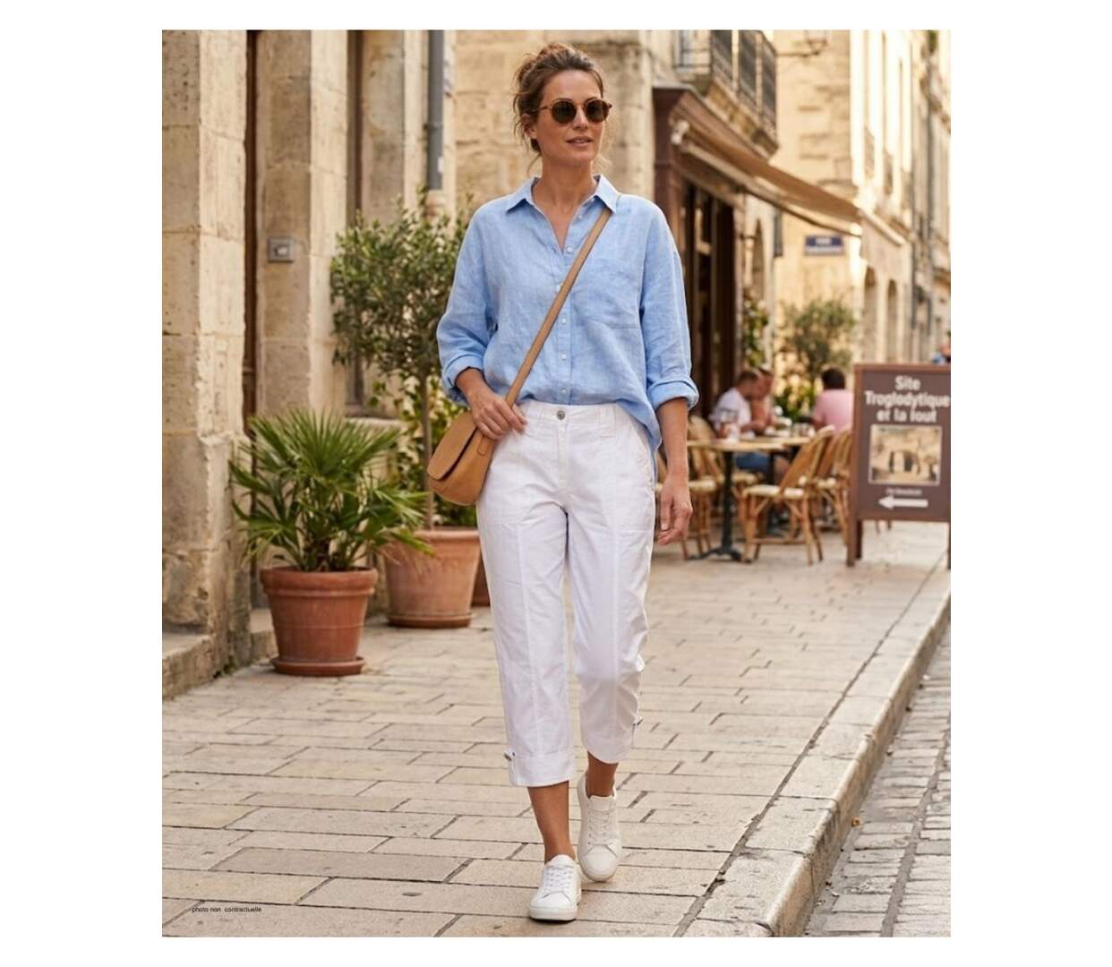 AXONE SE1032 : Pantacourt blanc à surpiqûres pour un look estival frais et élégant-5