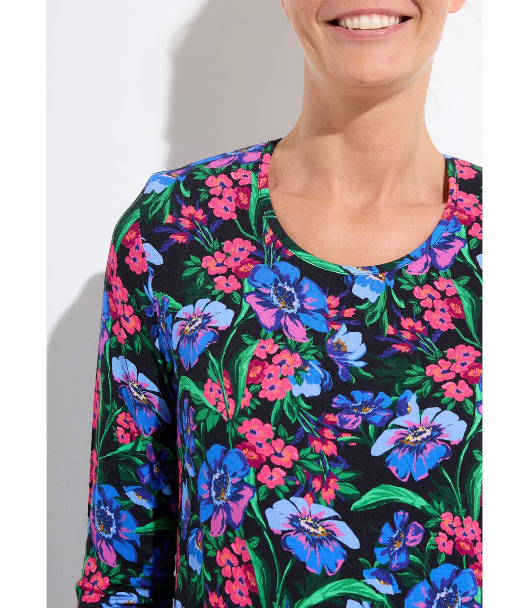 T-shirt droit col rond manches longues fleuri-4