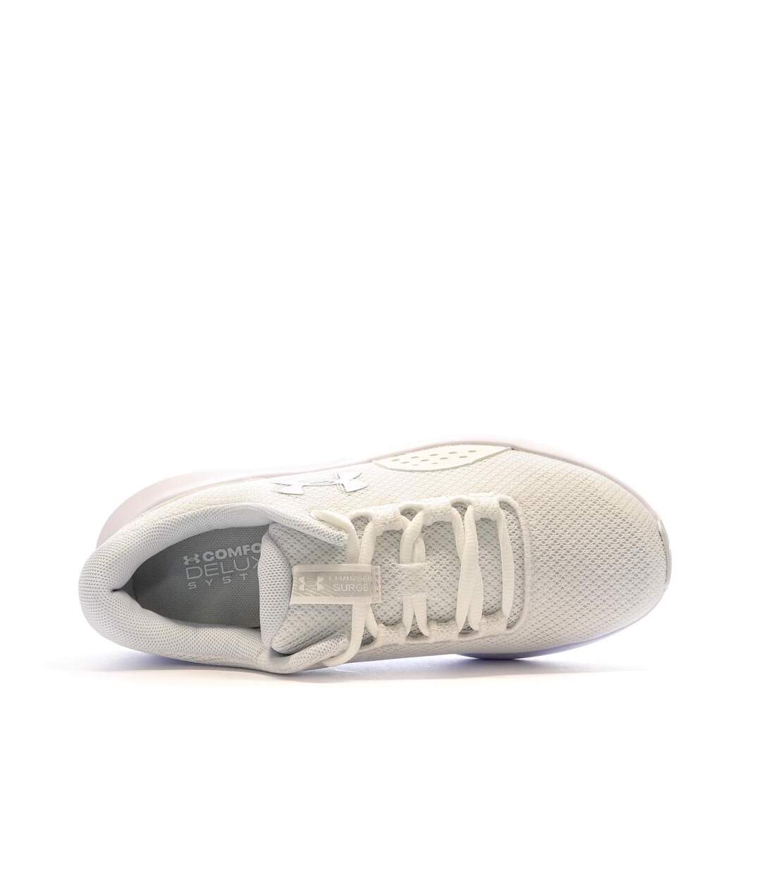 Chaussures de running blanc femme under armour charged surge 4-4