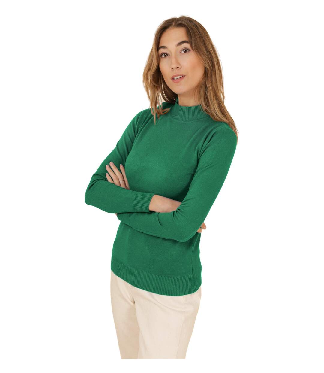 Pull femme de couleur vert col montant manches longues.