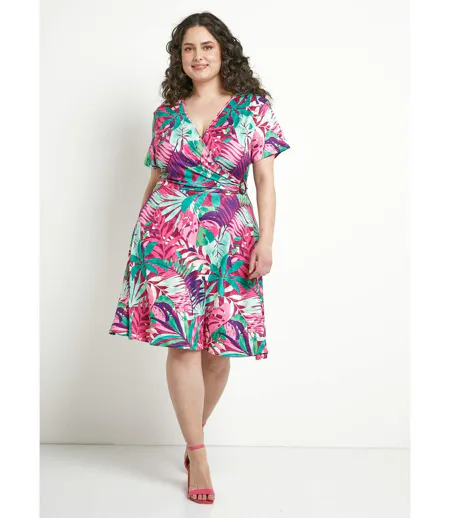 Robe courte col V imprimé exotique