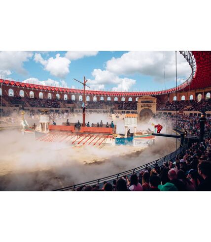 Billets Puy du Fou 2025 - 1 jour pour 2 adultes et 1 enfant - SMARTBOX - Coffret Cadeau Multi-thèmes