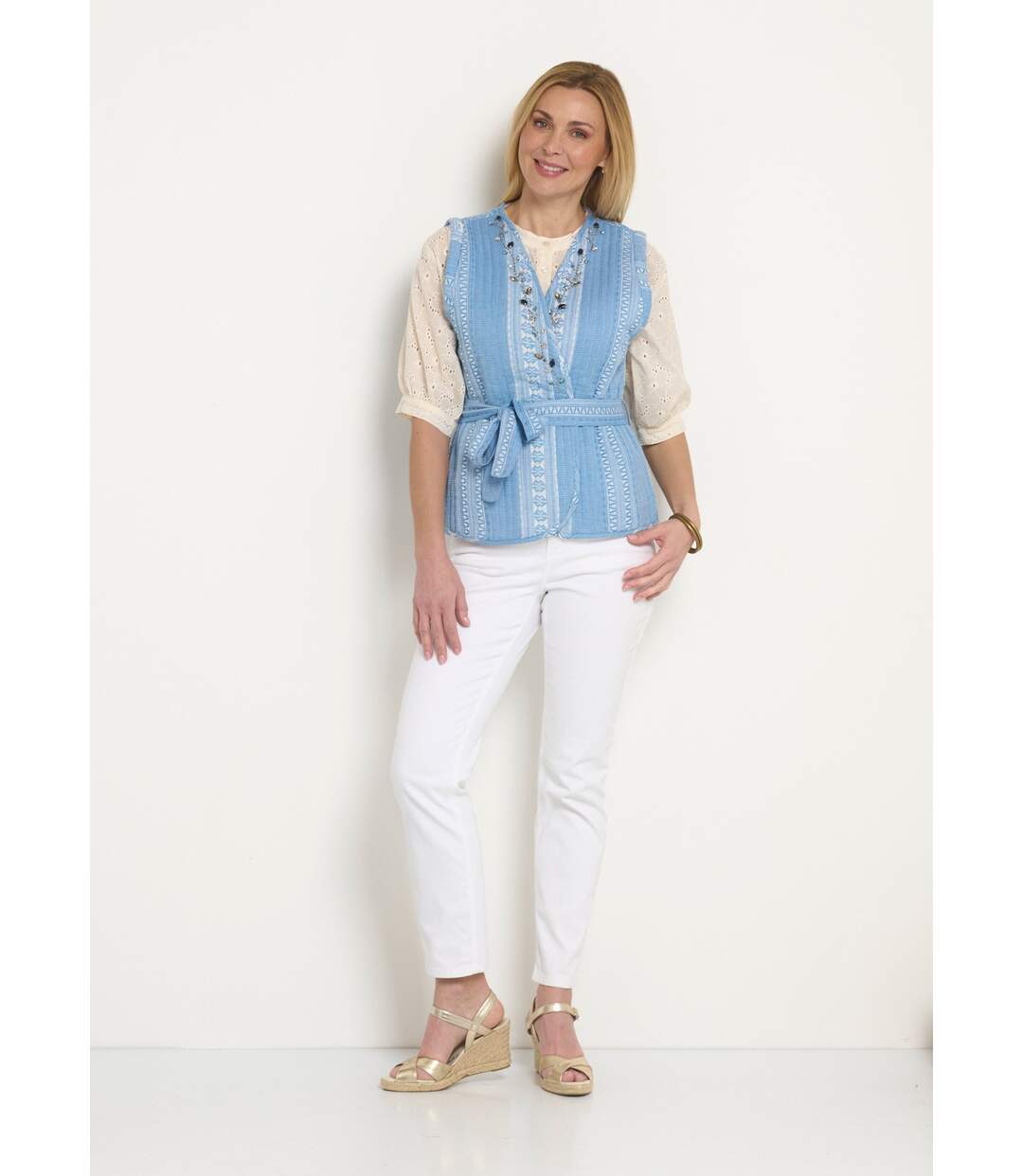 Veste matelassée sans manches détails strass-3