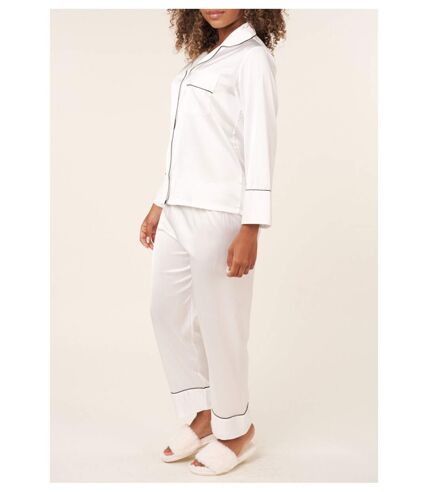 Pyjama fluide en satin