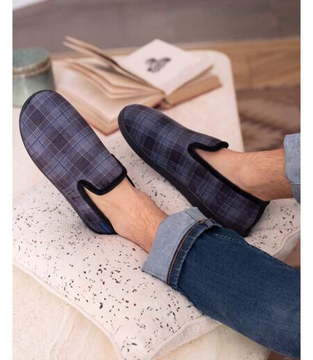 Isotoner Chaussons Charentaises homme microvelours semelle ergonomique, mousse à mémoire forme