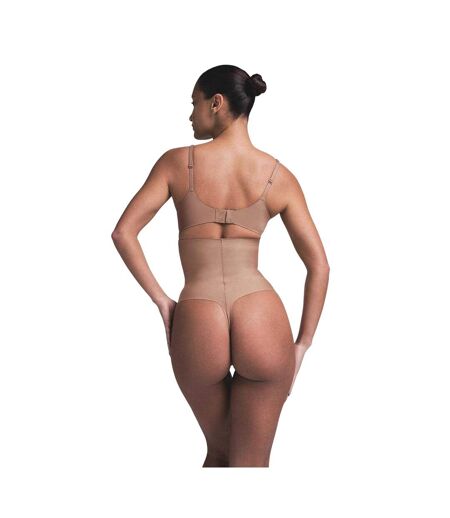 String Femme Doré Skims