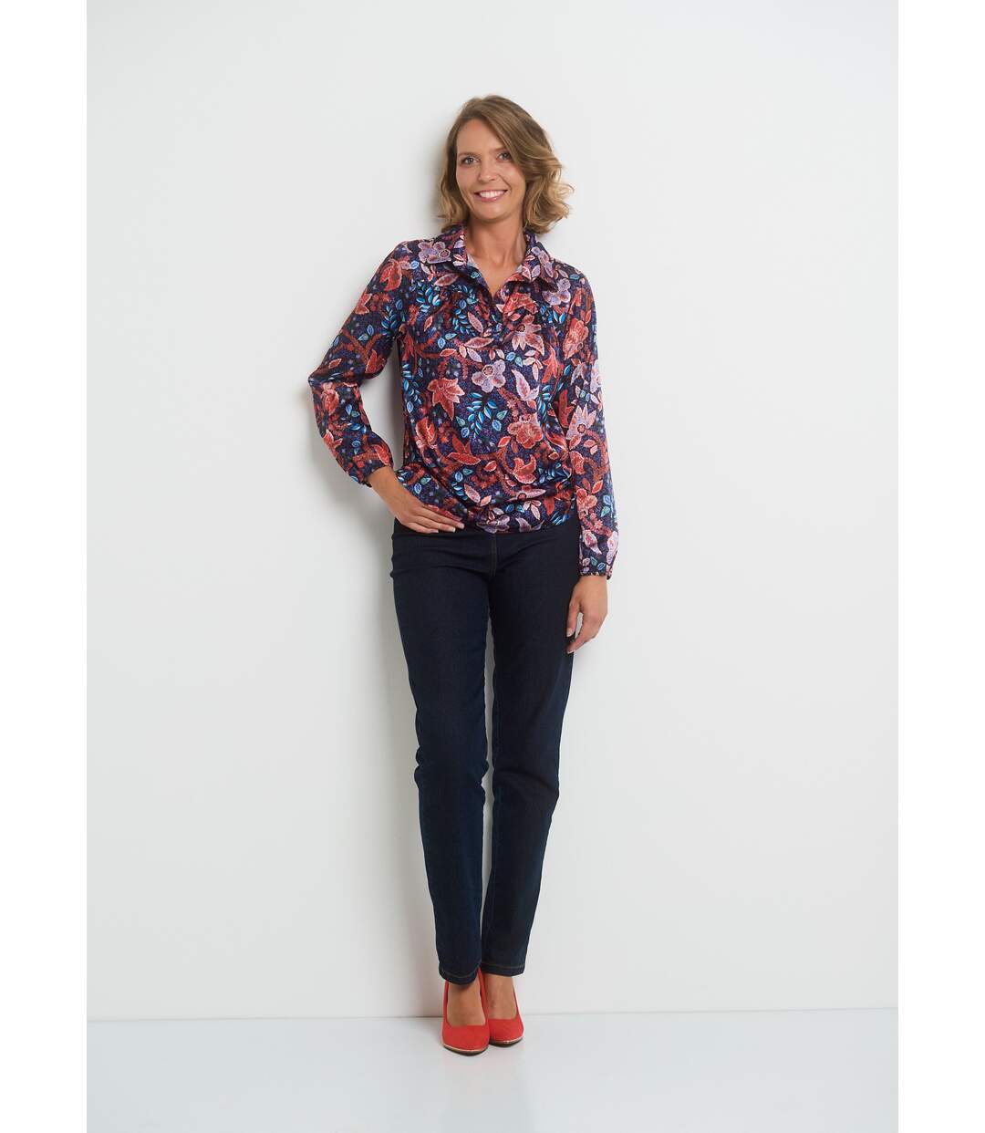 Blouse satin col V manches élastiquées-3