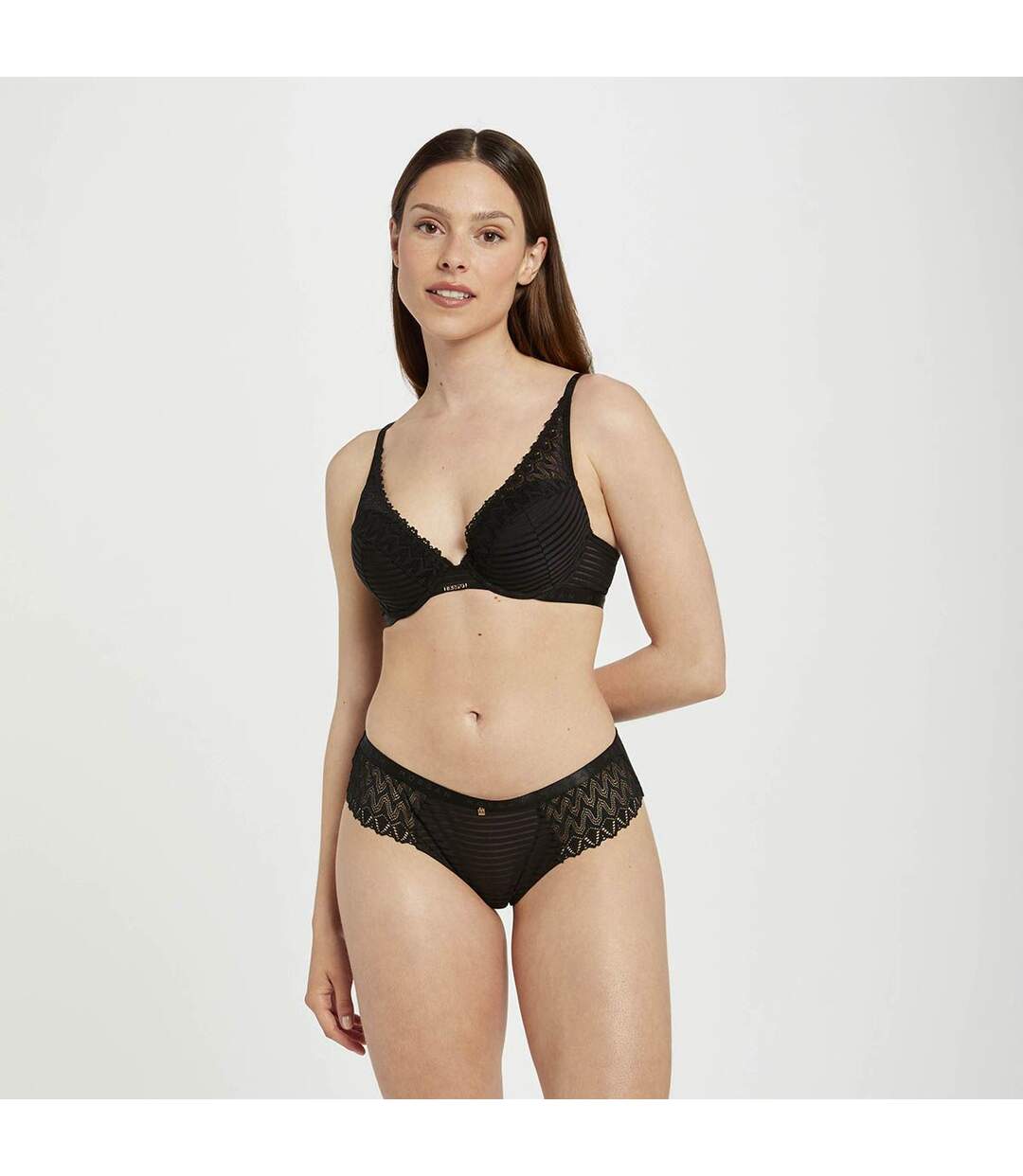 Soutien-gorge ampliforme coque moulée noir Célia-2