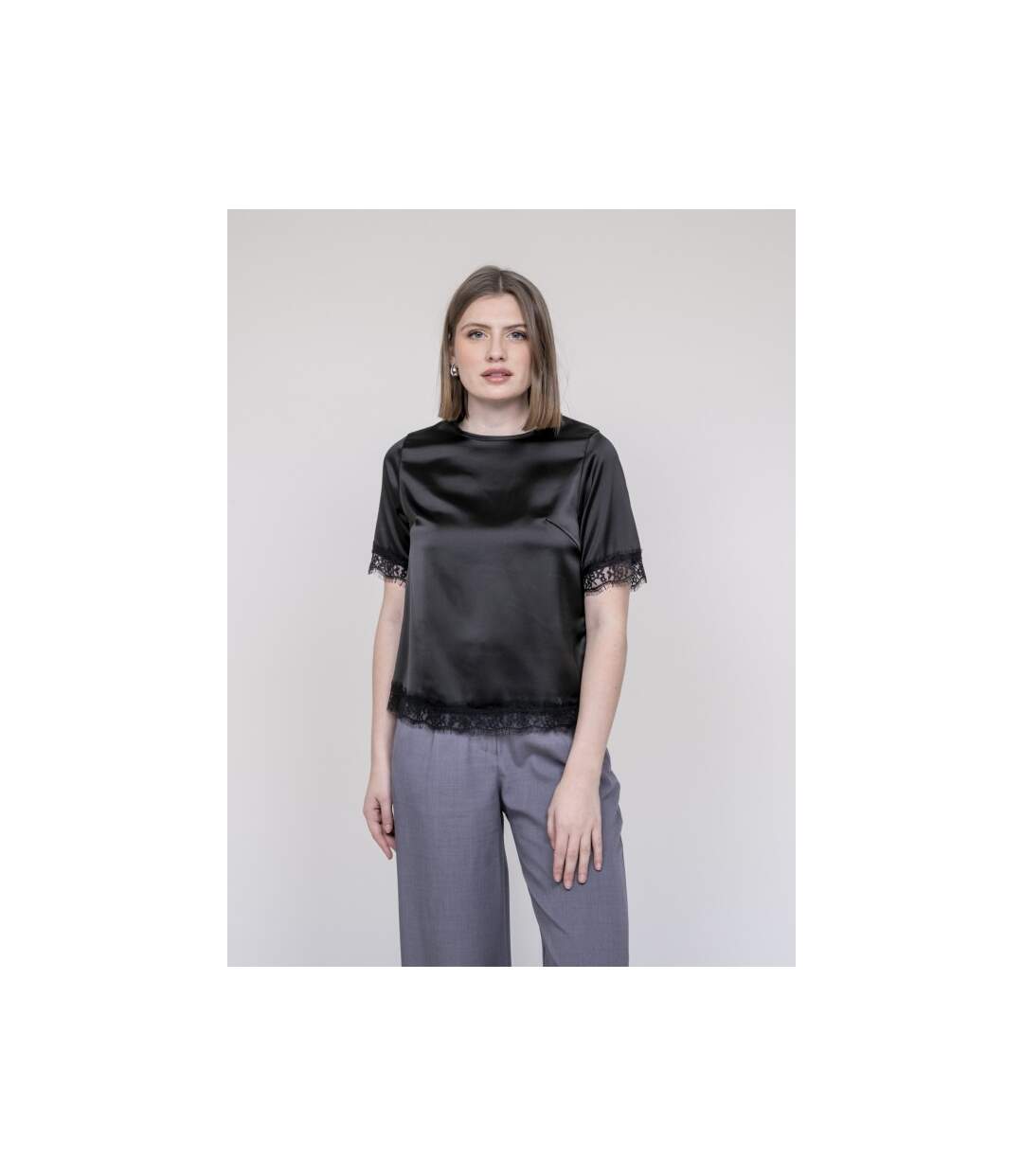 Top satin finition dentelle FERNADA - Dona X Lisa-1